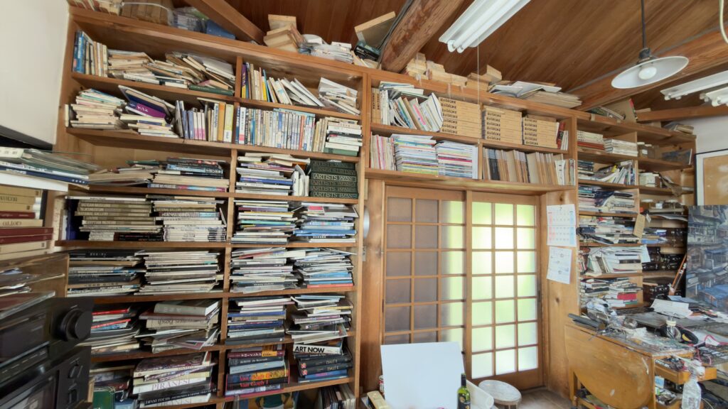画塾の本棚、資料